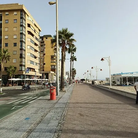 Piso Avenida Junto A La Playa 아파트 카디스